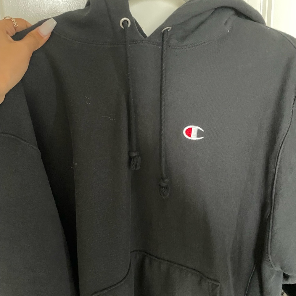 black champion hoodie